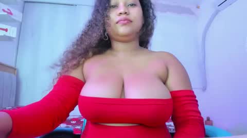 Snapshot of lunastar02 chatting on 10.04.25 luna online show from 10.04.25