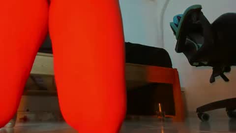 Snapshot of lunastar02 chatting on 10.11.25 luna online show from 10.11.25