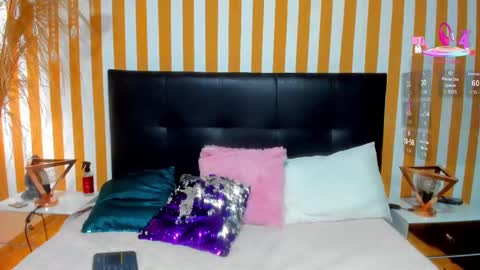 Luna Toledo online show from 10.16.25