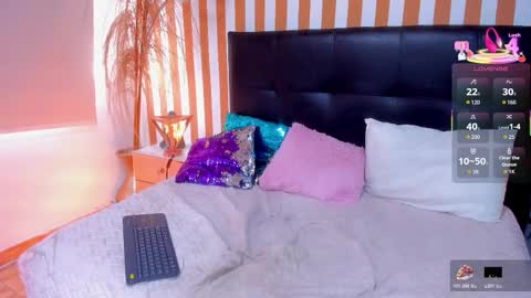 Luna Toledo online show from 11.15.25