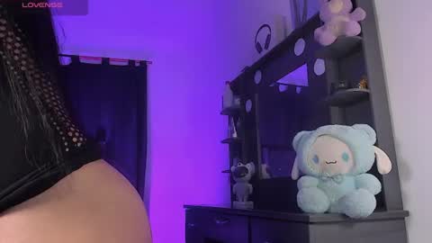 Snapshot of lunatown1 chatting on 08.09.26 Stefanny Doll online show from 08.09.26