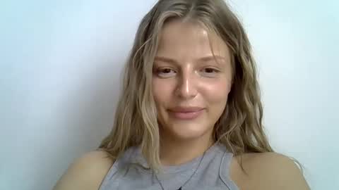 Snapshot of lunav7 chatting on 09.09.25 Luna online show from 09.09.25