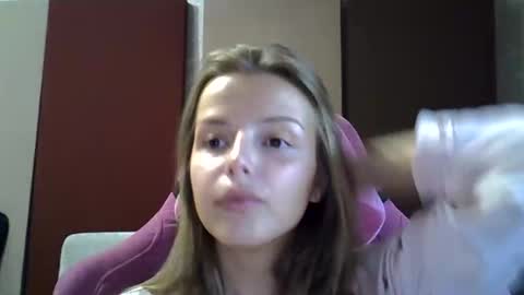 Snapshot of lunav7 chatting on 09.30.25 Luna online show from 09.30.25