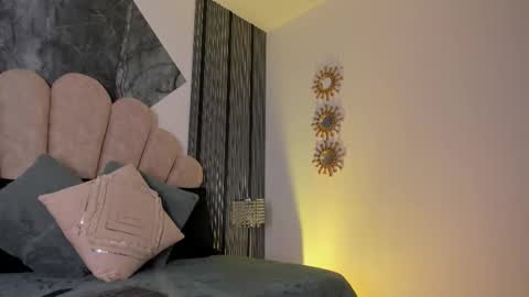 Luna   online show from 03.20.26