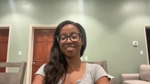 lunchboxgirl online show from 03.28.26