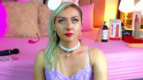 Snapshot of lunitadiva chatting on 02.09.26 lunitadiva online show from 02.09.26