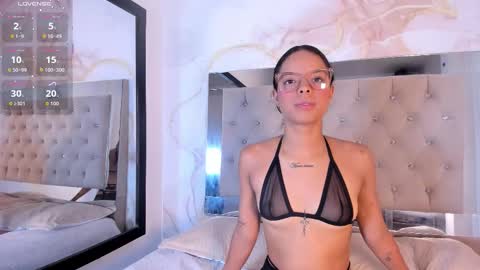 lunna__tylor online show from 03.11.26