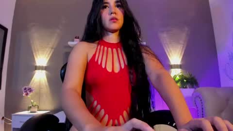 Snapshot of lunna_celeste chatting on 07.20.26 L U N A online show from 07.20.26