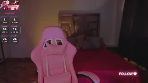 LUNA ROSE online show from 10.21.25