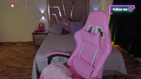 LUNA ROSE online show from 04.09.26