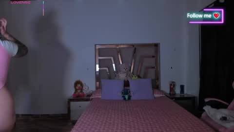 LUNA ROSE online show from 04.14.26