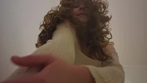 lunoria online show from 02.06.26