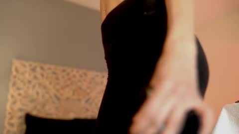 Snapshot of lupeebony chatting on 10.16.25 lupe online show from 10.16.25