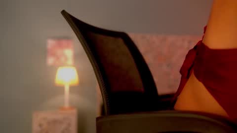 Snapshot of lupeebony chatting on 10.24.25 lupe online show from 10.24.25