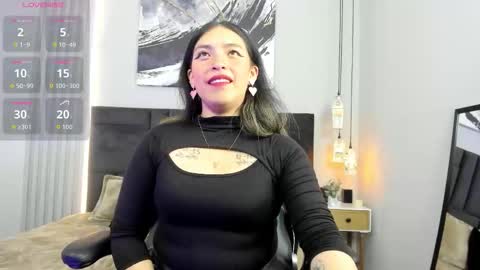 Lurea pearl online show from 10.15.25