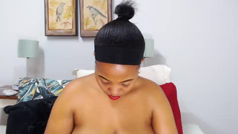 lusciousboobzz online show from 11.22.25