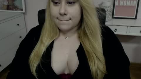 Hailey online show from 03.12.26