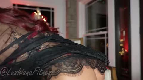 SHOWS ALL MONDAY WEDNESDAYFRIDAYSATURDAY  IN THE MORNING online show from 12.05.25