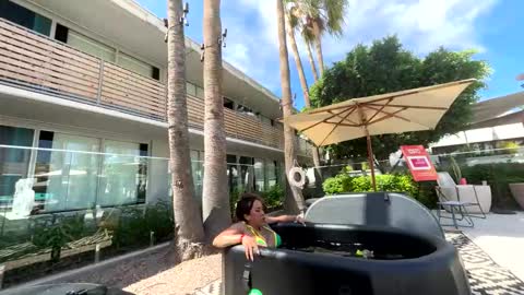 SHOWS ALL MONDAY WEDNESDAYFRIDAYSATURDAY  IN THE MORNING online show from 04.21.26