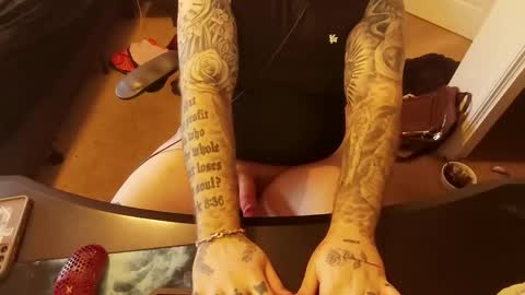 Snapshot of lustful17x chatting on 11.09.25 lustful17x online show from 11.09.25