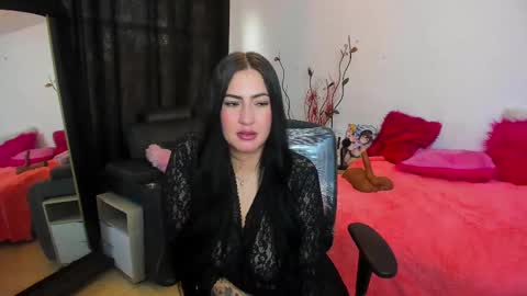 lustful__babe online show from 02.13.25