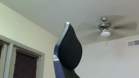 Snapshot of lustfullives chatting on 05.20.26 LustfulLives online show from 05.20.26