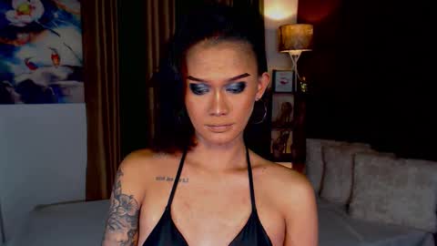 Snapshot of lustfulltrans chatting on 01.21.25 AdriannaFowks online show from 01.21.25