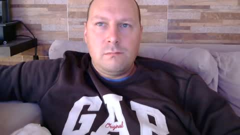 Snapshot of lustonfan chatting on 06.19.26 lustonfan online show from 06.19.26