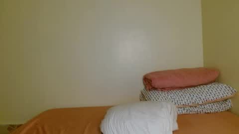 Snapshot of lustrouschoco chatting on 03.01.26 lustrous-choco online show from 03.01.26