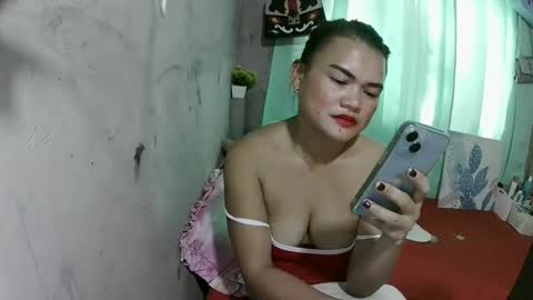 Snapshot of lusty_babe25 chatting on 04.24.26 Flora Mae online show from 04.24.26
