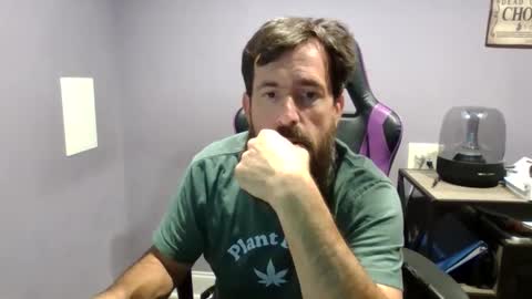 Snapshot of luv2likslit611455 chatting on 10.11.25 Luv2likslit online show from 10.11.25