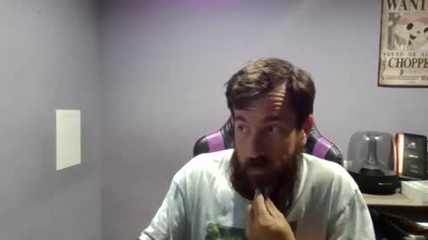 Snapshot of luv2likslit611455 chatting on 10.20.25 Luv2likslit online show from 10.20.25