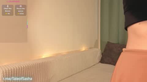 Sasha online show from 10.18.25