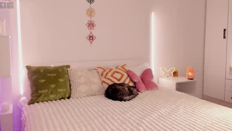 Julia   LuvJuly  online show from 10.26.25