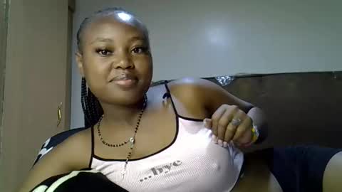 Snapshot of luvly_ebonny chatting on 09.08.25 Tracy online show from 09.08.25
