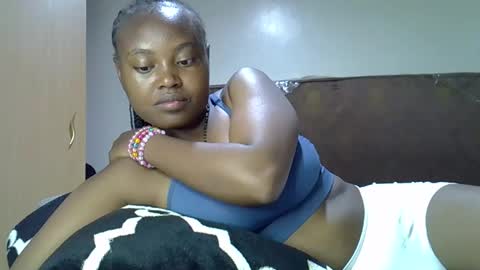 Snapshot of luvly_ebonny chatting on 09.14.25 Tracy online show from 09.14.25