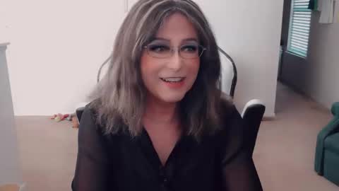 Britney online show from 10.17.25