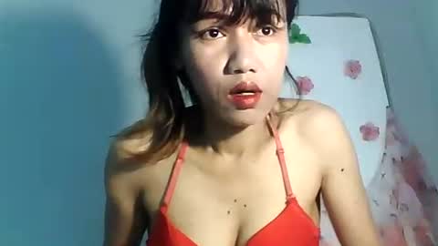 Snapshot of luvu4everxxx chatting on 11.07.25 Bee Bee online show from 11.07.25