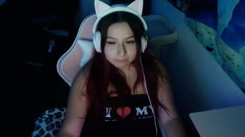 luvvespie online show from 11.26.25