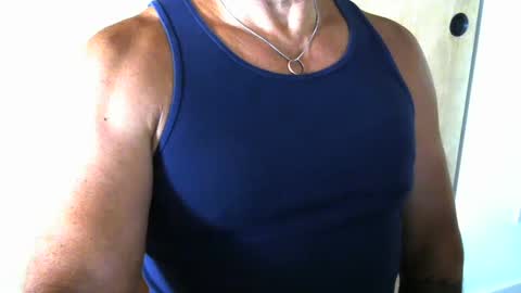 luvzjerkingoff online show from 10.14.25