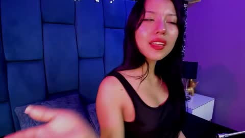 lux_bitchx online show from 11.26.25