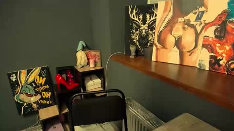 Katie online show from 11.26.25