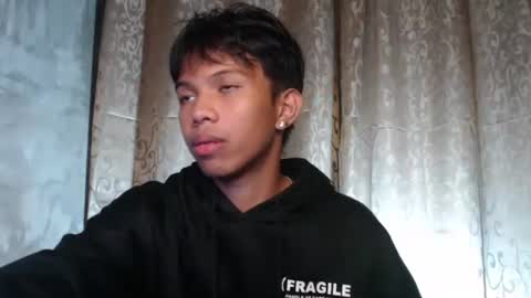 Snapshot of luxirfy_xx chatting on 10.11.25 luxirfy online show from 10.11.25