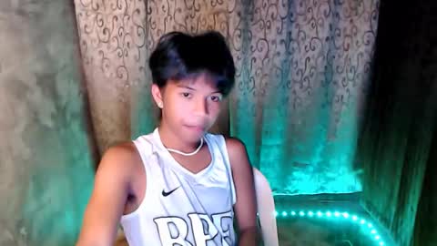 Snapshot of luxirfy_xx chatting on 11.13.25 luxirfy online show from 11.13.25