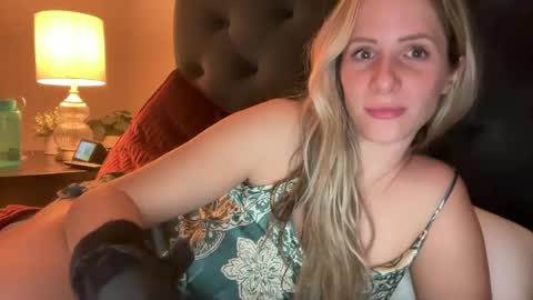 Lucylux1 online show from 12.03.24