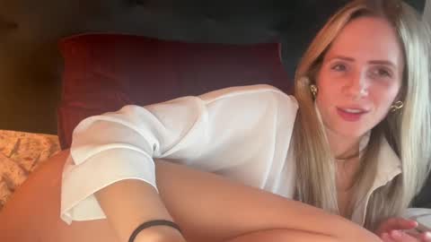 Lucylux1 online show from 12.16.24