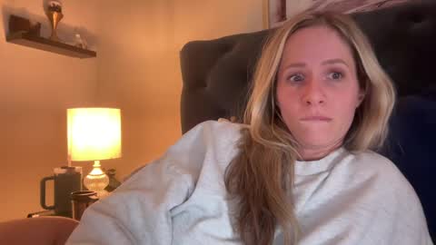 Lucylux1 online show from 02.11.25