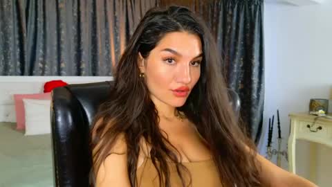 Snapshot of luxqueenstudio chatting on 05.16.26 KarolinaAlpha online show from 05.16.26