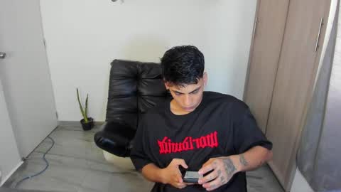 Snapshot of luxrx chatting on 05.03.26 luxrx online show from 05.03.26