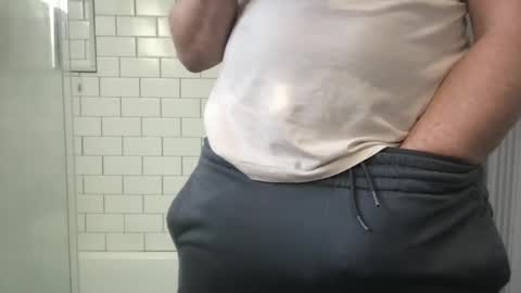 lvguynextdoor440656 online show from 11.02.25